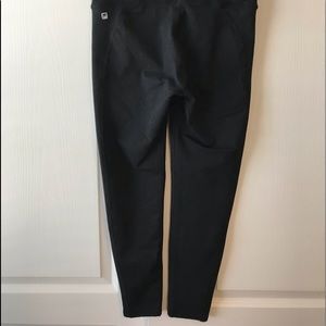 Crop 7/8  black leggings.